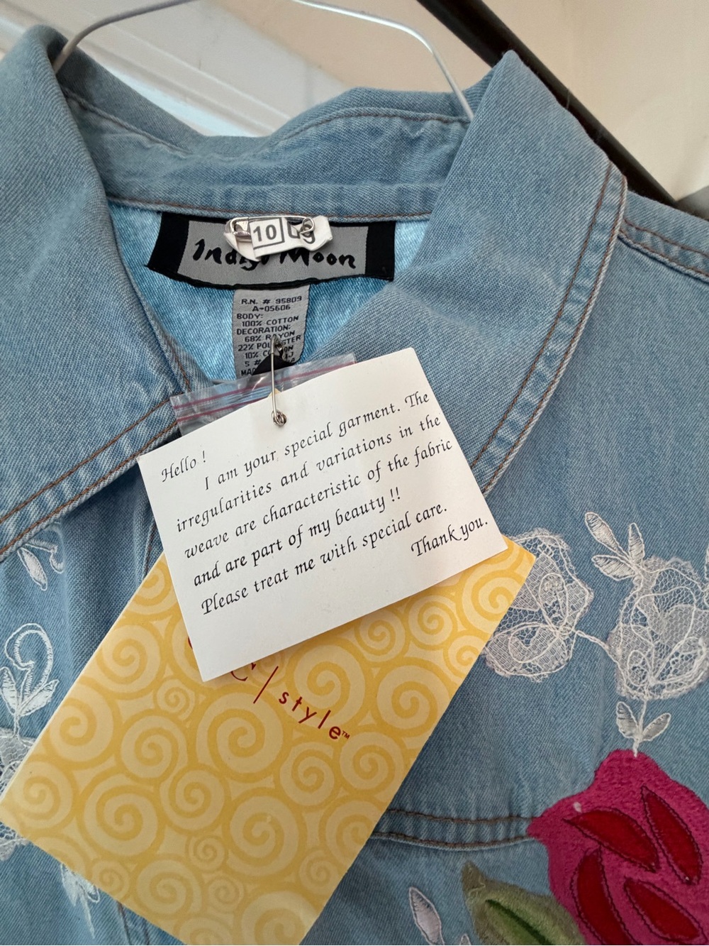 Women’s Indigo Moon QVC Embroidered Denim Jacket with Roses- Size L NWOT - Picture 3 of 4